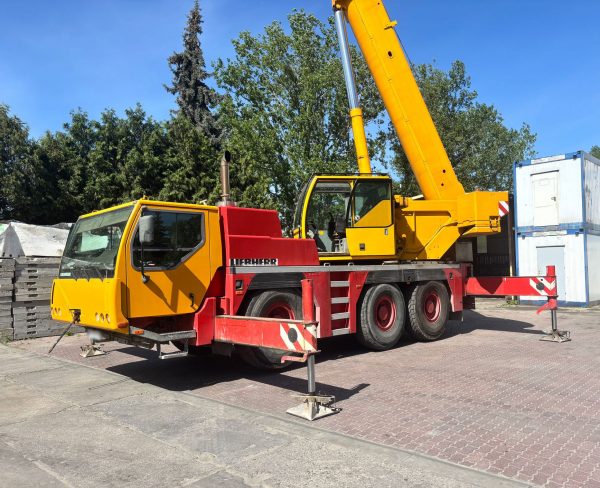 Liebherr LTM 1045-3.1 Mobile Crane