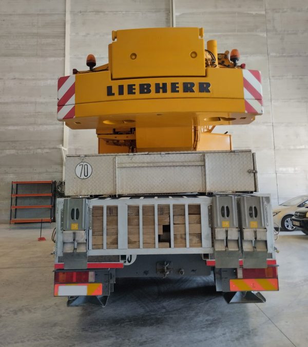 Liebherr LTM 1055-3.1 Mobile Crane