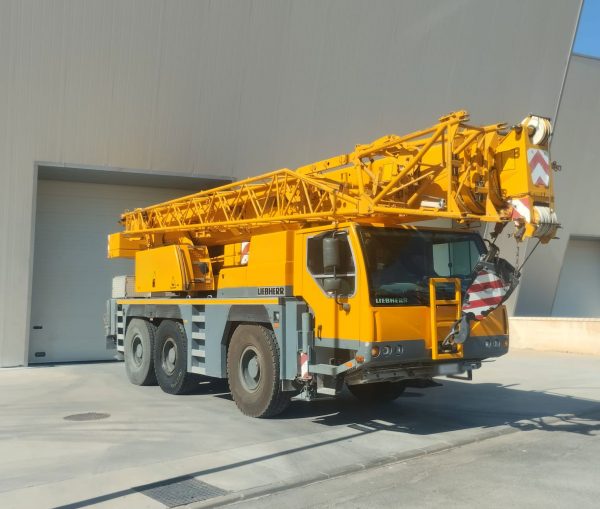 Liebherr LTM 1055-3.1 Mobile Crane