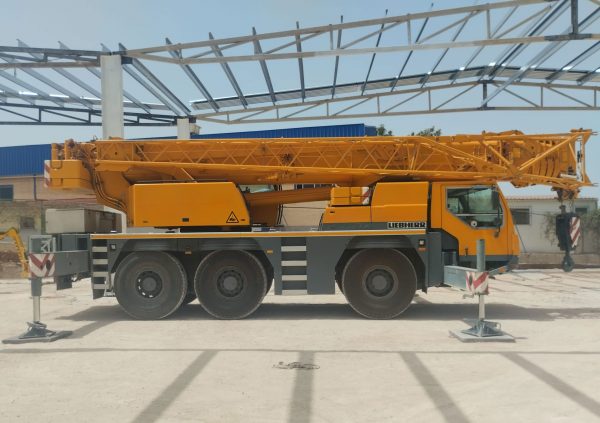 Liebherr LTM 1055-3.1 Mobile Crane