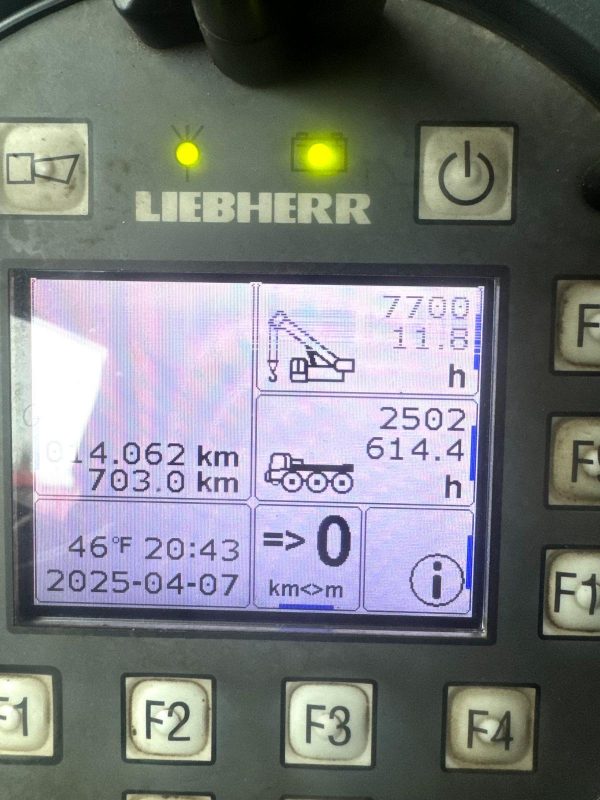 Liebherr LTM 1100-4.2 Mobile Crane