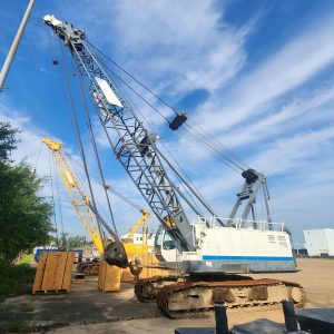 Manitowoc 11000-1 Crawler Crane