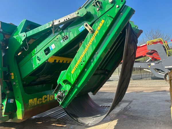 McCloskey R155 Scalping Screen