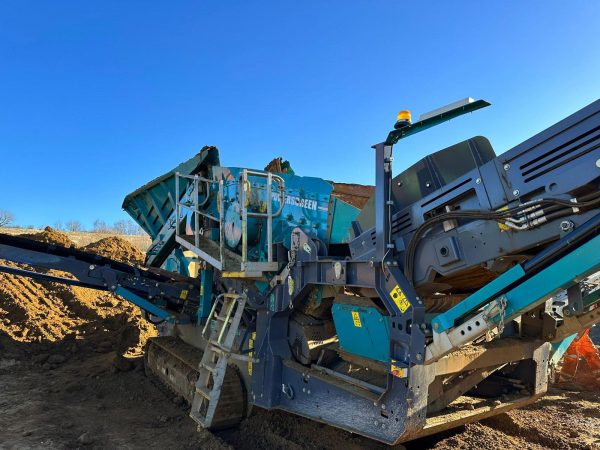 Powerscreen Warrior 1400X Scalping Screen