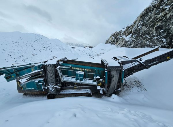 Powerscreen Warrior 1800 Scalping Screen
