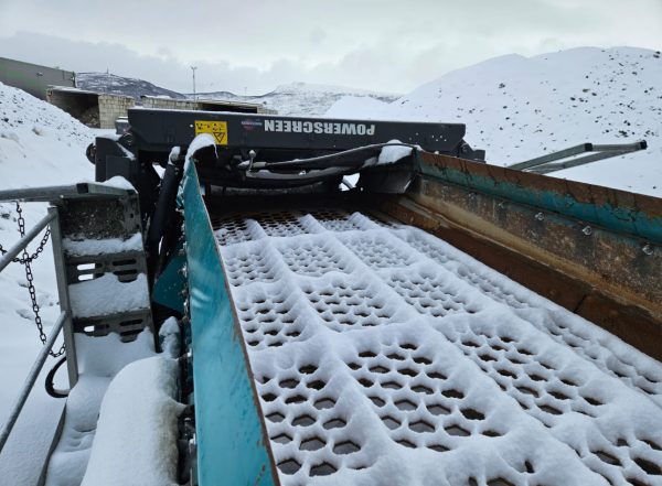 Powerscreen Warrior 1800 Scalping Screen