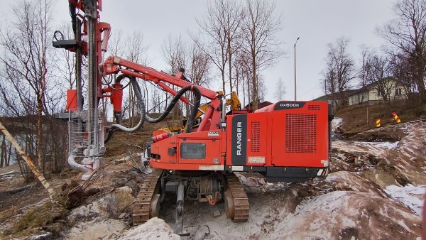 Sandvik DX800R Rock Drill