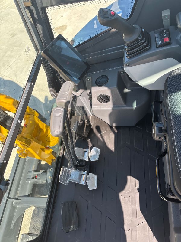 Shantui SE27SR Mini Excavator