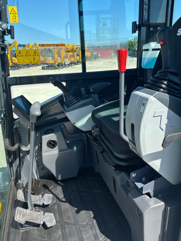 Shantui SE27SR Mini Excavator