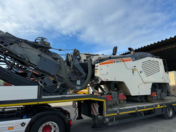 Wirtgen W 100 CFI Road Planer
