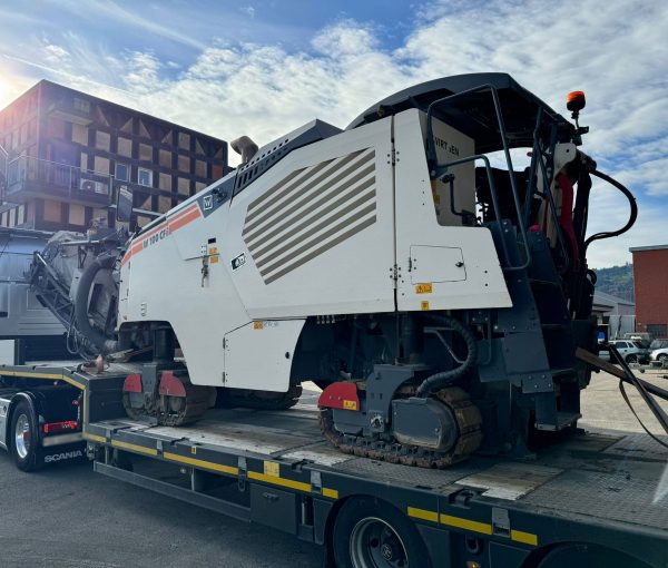 Wirtgen W 100 CFI Road Planer