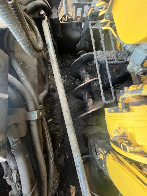 Caterpillar AP600 Paver