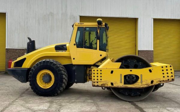 Bomag BW 226 DH-41 BVC Single Drum Compactor