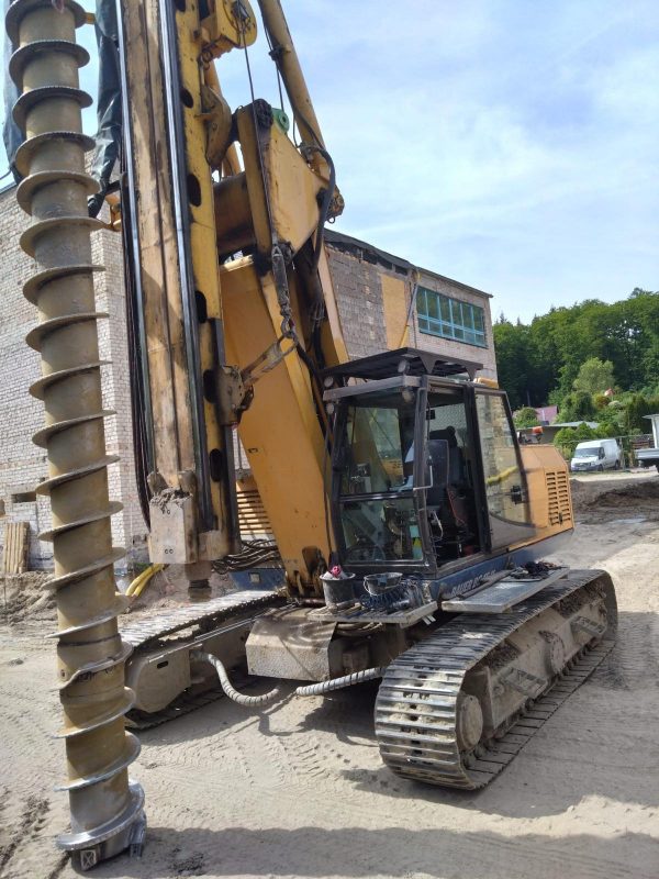 Bauer BG 15H Rotary Piling Rig