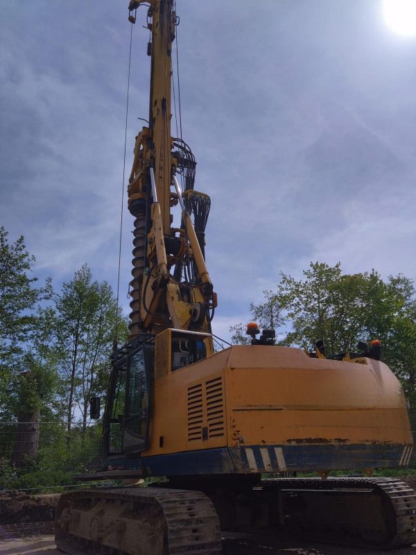 Bauer BG 15H Rotary Piling Rig