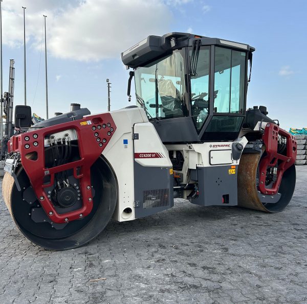 Dynapac CC4200 Vi Roller