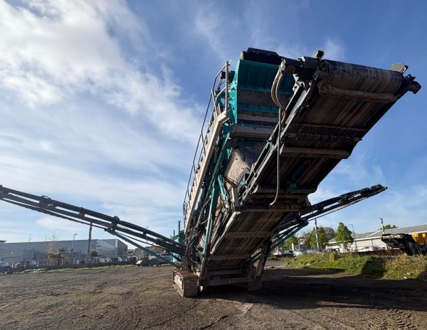 Powerscreen Chieftain 2200 3D Incline Screen