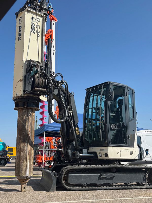 Geax DTC30 Rotary Piling Rig