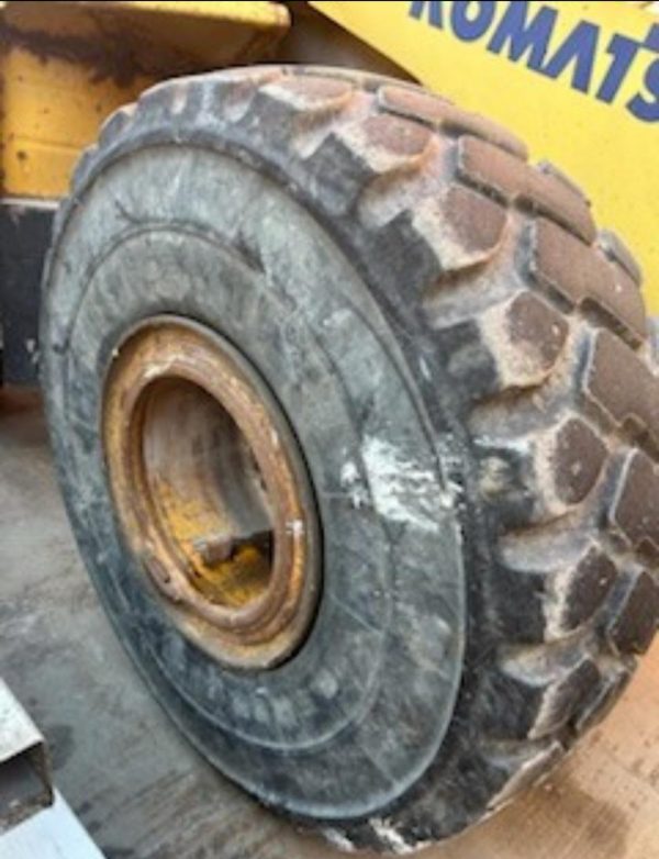Komatsu WA450-5L Wheel Loader