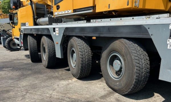 Liebherr LTM 1070-4.2 Mobile Crane