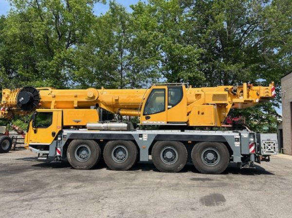 Liebherr LTM 1070-4.2 Mobile Crane