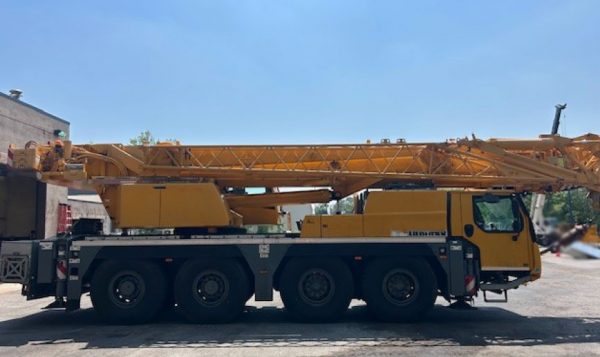 Liebherr LTM 1070-4.2 Mobile Crane
