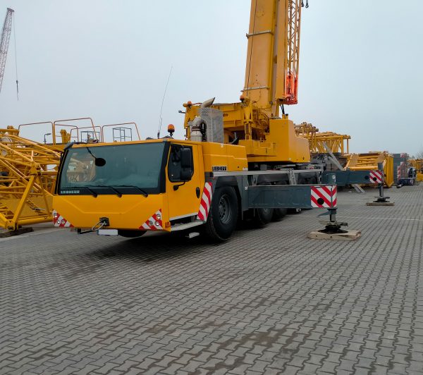 Liebherr LTM 1230-5.1 Mobile Crane