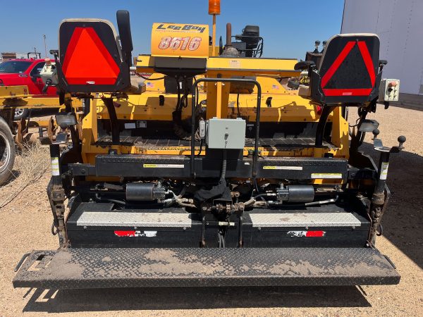 Leeboy 8616 Paver