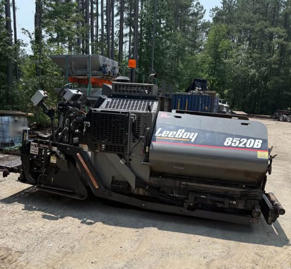 Leeboy 8520B Paver