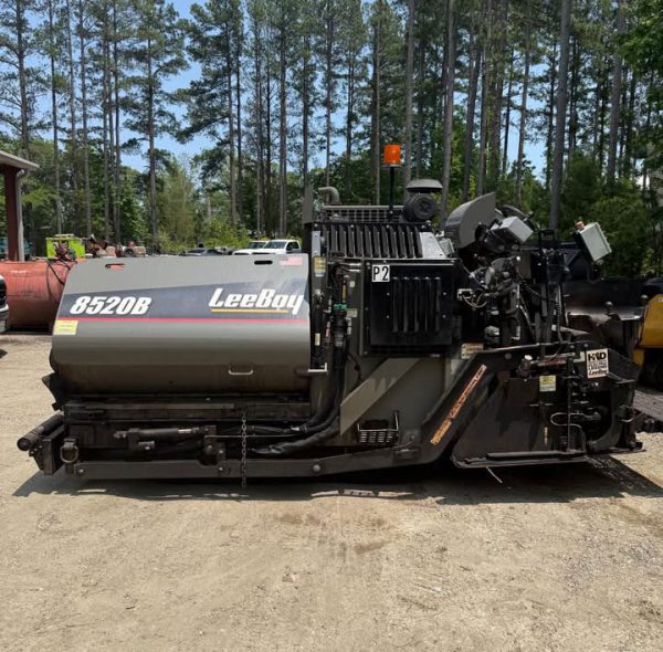 Leeboy 8520B Paver