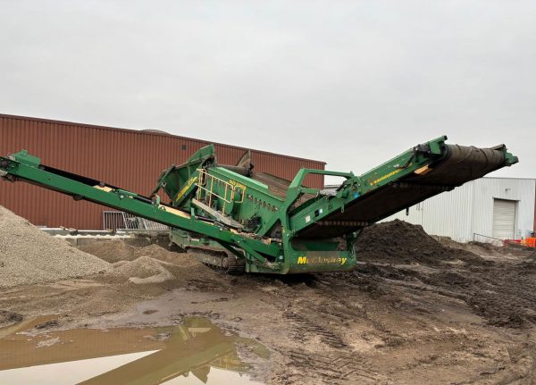 McCloskey R230 Scalping Screen