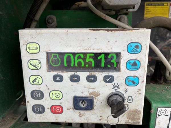 McCloskey R230 Scalping Screen