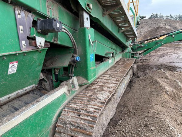 McCloskey R230 Scalping Screen