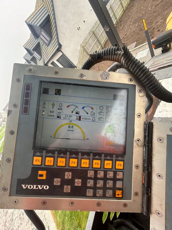 Volvo ABG P6870C Paver