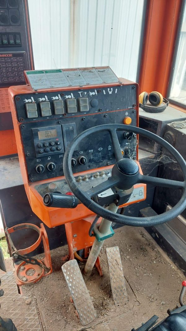 Tamrock Axera T-08 S-290C Underground Rock Drill