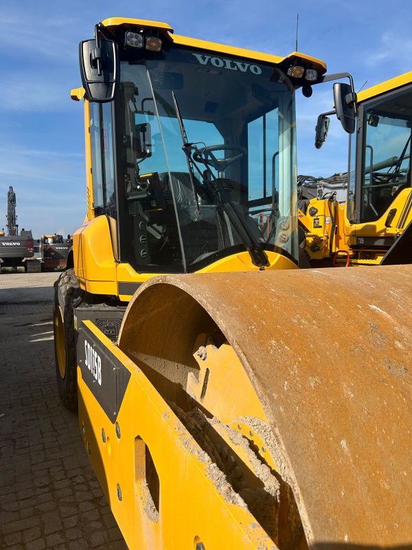 Volvo SD115B Single Drum Compactor
