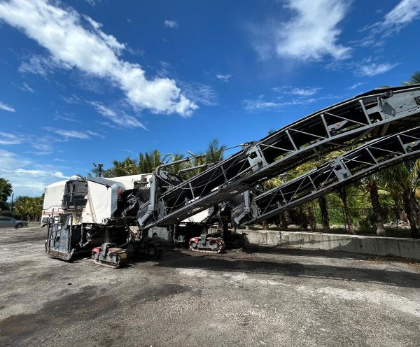 Wirtgen W 200 Cold Planer