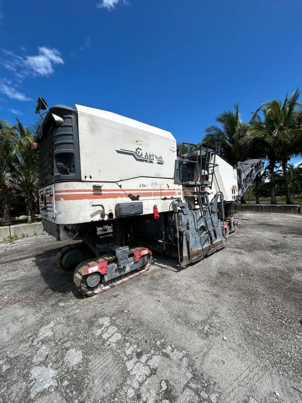 Wirtgen W 200 Cold Planer