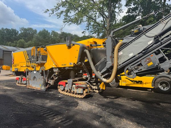 Wirtgen W 250 i Road Planer