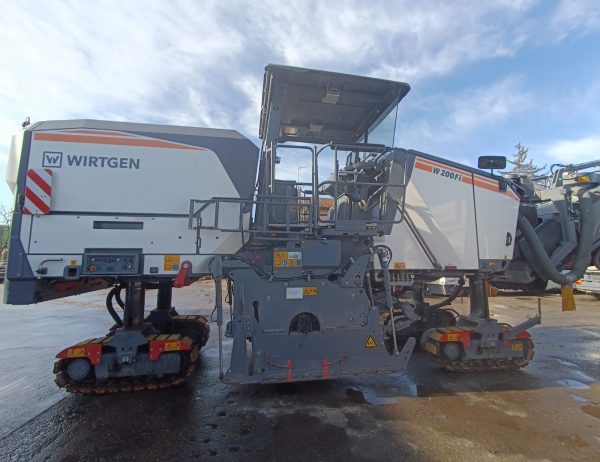 Wirtgen W 200 Fi Road Planer
