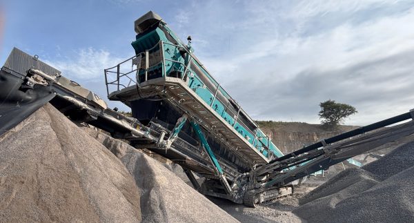 Powerscreen Chieftain 2200 3D Incline Screen