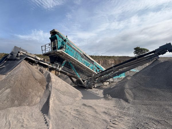 Powerscreen Chieftain 2200 3D Incline Screen