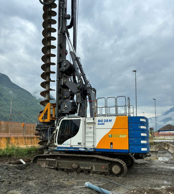 Bauer BG 28H Rotary/CFA Piling Rig