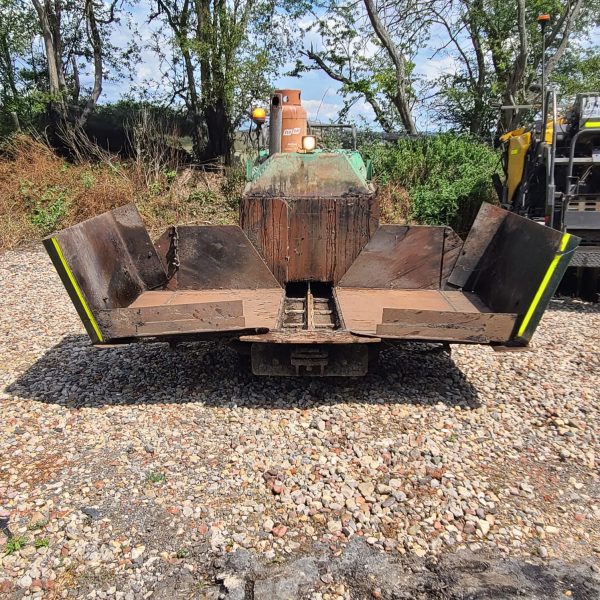 Hanta F14C Paver