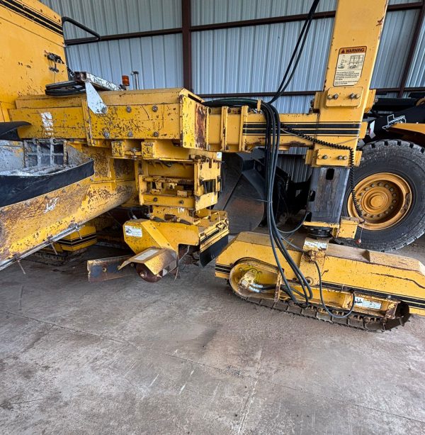Gomaco GT-3200 Slipform Paver