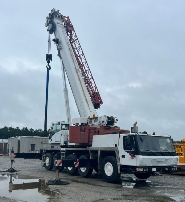 Grove GMK 5165 Mobile Crane