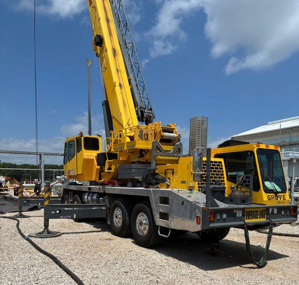 Grove TMS700E Mobile Crane