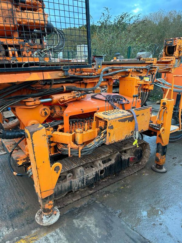 Hutte HBR 302 Micro Piling Rig