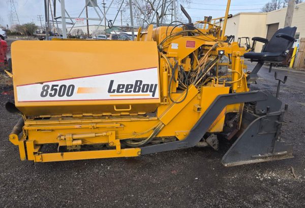 Leeboy 8500 Paver