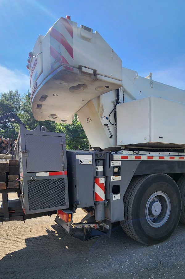 Liebherr LTM 1070-4.2 Mobile Crane